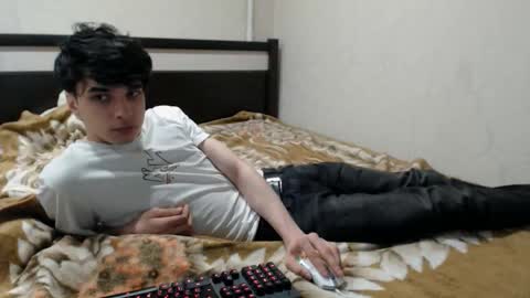 Snapshot of cris_peace chatting on October 2025 08:51:02 PM JOIN IN A FAN CLUB AND YOU WILL HAVE 90 OF MY PHOTOVIDEO FREE FANSLY - online show from October 2025 08:51:02 PM