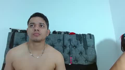 Snapshot of crisandmery chatting on March 2025 03:12:02 AM CRISANDMERY online show from March 2025 03:12:02 AM