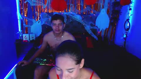 Snapshot of crisandmery chatting on October 2025 03:51:02 AM CRISANDMERY online show from October 2025 03:51:02 AM