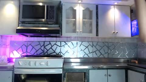 Cristina Onazis online show from April 2026 11:27:01 PM