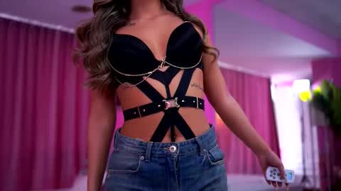 Crissy online show from February 2026 11:19:02 AM