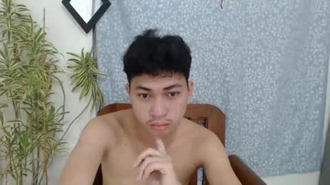 Snapshot of cristal1xox chatting on December 2025 10:57:01 AM cristal1xox online show from December 2025 10:57:01 AM