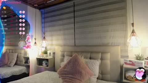 Cristal online show from November 2025 04:04:01 AM