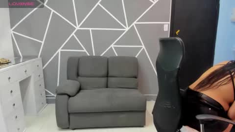 Snapshot of cristal_bobs chatting on November 2025 04:48:02 AM Cristal online show from November 2025 04:48:02 AM