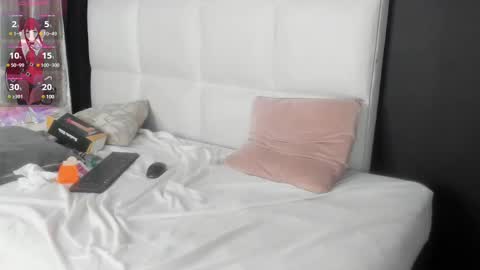 Cristal  online show from February 2025 02:34:01 AM