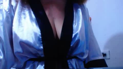 Snapshot of cristal_collins1 chatting on February 2025 11:37:01 PM cristal_collins1 online show from February 2025 11:37:01 PM