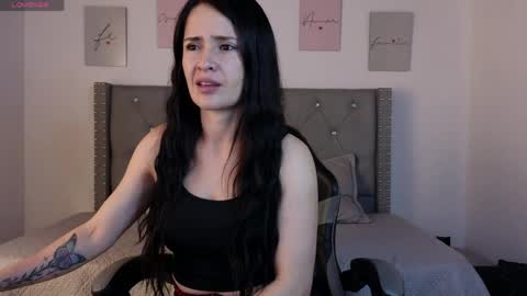  Alejandra from Wednesday to Saturday from 1000 pm to 400 am Colombian hour online show from April 2026 03:06:01 AM