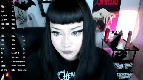Cris online show from May 2026 09:11:02 PM
