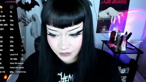 Snapshot of cristal_kosh chatting on June 2026 08:52:02 PM Cris online show from June 2026 08:52:02 PM