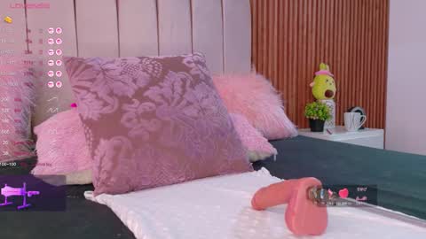 Snapshot of cristal_subin69 chatting on November 2025 12:20:01 PM STEFANYIG cristalsubin online show from November 2025 12:20:01 PM