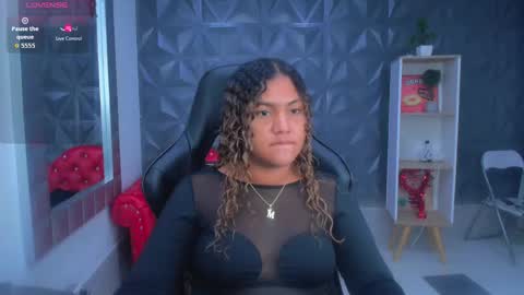 Snapshot of cristal_war chatting on November 2025 11:27:01 PM Cristal online show from November 2025 11:27:01 PM