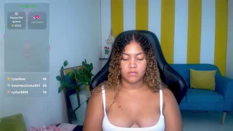 Snapshot of cristal_war chatting on December 2025 11:57:02 PM Cristal online show from December 2025 11:57:02 PM