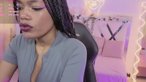 Snapshot of cristalbroke_tay chatting on July 2026 07:19:02 PM Crystalbroke online show from July 2026 07:19:02 PM
