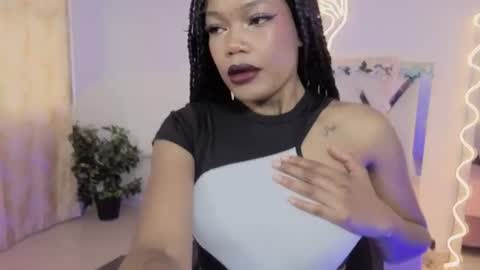 Snapshot of cristalbroke_tay chatting on July 2026 07:28:02 PM Crystalbroke online show from July 2026 07:28:02 PM