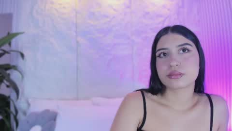 Snapshot of cristalcollinss chatting on July 2026 11:37:02 AM Cristal online show from July 2026 11:37:02 AM