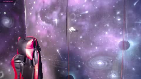 Cristal de Leon online show from September 2025 08:23:01 PM