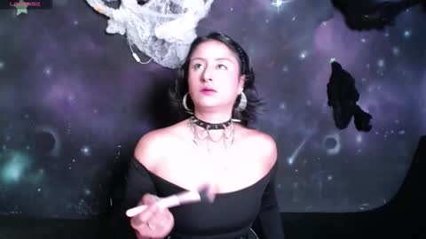 Cristal de Leon online show from September 2025 06:02:01 PM