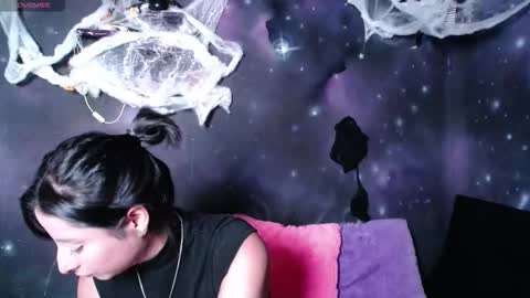 Cristal de Leon online show from September 2025 07:19:02 PM