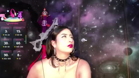 Cristal de Leon online show from October 2025 06:28:02 PM