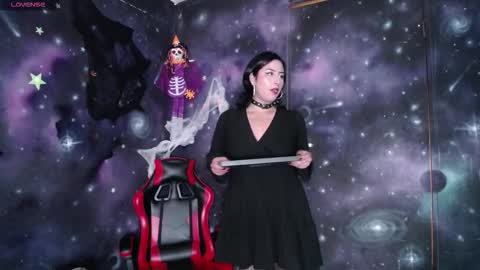 Cristal de Leon online show from October 2025 07:03:02 PM