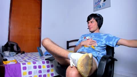 Cristian  online show from December 2024 01:51:02 AM