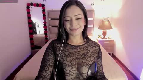 Cristina online show from September 2025 11:43:01 PM