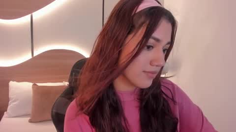 C R I S T I N online show from March 2026 09:09:02 PM