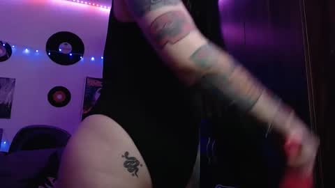 Christina online show from March 2025 11:04:02 PM