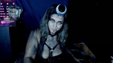 Snapshot of cristina_blue21 chatting on October 2025 11:33:02 AM Cristina online show from October 2025 11:33:02 AM