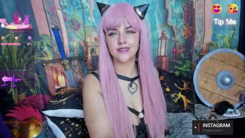 Snapshot of cristina_blue21 chatting on December 2025 07:17:01 AM Cristina online show from December 2025 07:17:01 AM