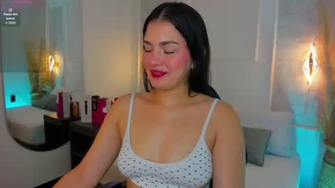 Snapshot of cristina_gallardo chatting on July 2026 02:16:02 AM C R I S T I N A online show from July 2026 02:16:02 AM
