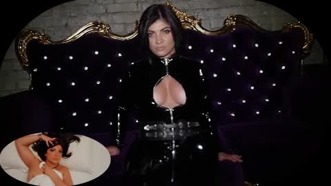 Snapshot of cristinann chatting on January 2025 12:35:01 PM Cristin online show from January 2025 12:35:01 PM