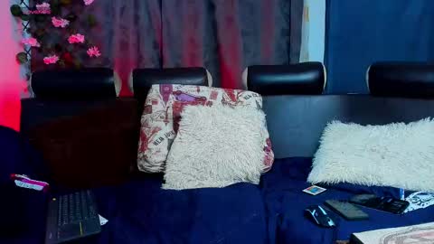 Cristofer online show from October 2025 02:42:02 AM