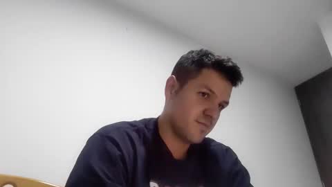 Snapshot of cristopher3042 chatting on January 2025 03:29:02 AM cristopher3042 online show from January 2025 03:29:02 AM