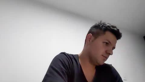 Snapshot of cristopher3042 chatting on February 2025 02:04:02 AM cristopher3042 online show from February 2025 02:04:02 AM