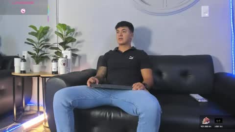 Cristopher online show from June 2026 01:35:01 PM