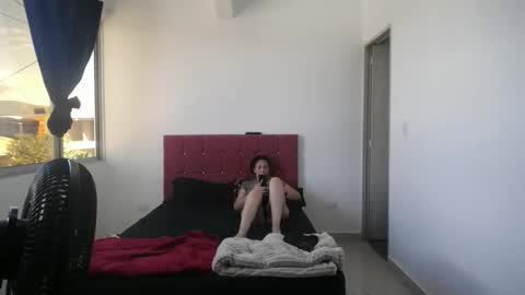 Snapshot of crisyoha4020 chatting on November 2025 06:42:02 PM crisyoha4020 online show from November 2025 06:42:02 PM