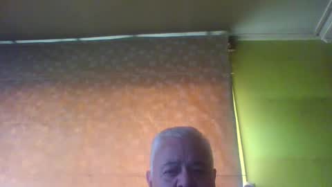 Snapshot of crmperez chatting on February 2025 05:40:02 PM crmperez online show from February 2025 05:40:02 PM