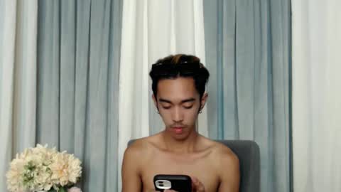 crocodale online show from April 2026 02:33:02 PM