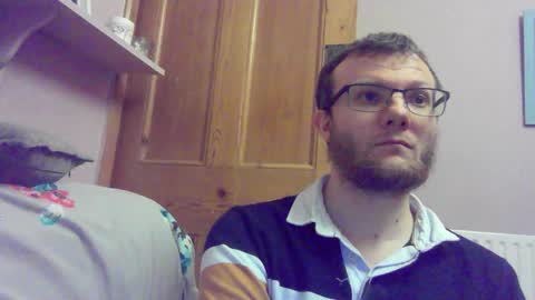 Snapshot of cropper4fun chatting on November 2025 06:20:01 PM Cropper online show from November 2025 06:20:01 PM