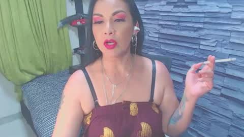cruela_deviil online show from January 2025 05:09:01 AM