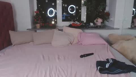 Snapshot of cruelkittty chatting on December 2025 10:09:01 AM Kitty online show from December 2025 10:09:01 AM