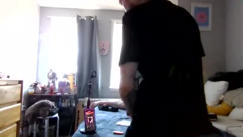 cruz815 online show from April 2026 04:04:02 PM