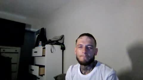 cruz815 online show from April 2026 05:18:02 AM