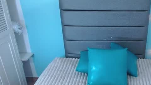 Snapshot of cruzsofia_res chatting on July 2026 04:43:01 AM cruzsofia_res online show from July 2026 04:43:01 AM