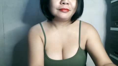 Crys online show from February 2025 11:33:02 AM