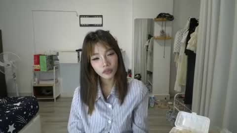 Crystal lee online show from June 2026 12:26:01 PM
