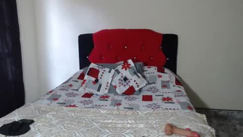 Snapshot of crystal_milkmature chatting on September 2025 04:51:02 PM   Crystal  Milf online show from September 2025 04:51:02 PM