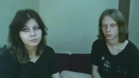 Crystal and Marcl online show from November 2025 09:54:01 PM