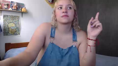 Snapshot of crystal_shadow chatting on October 2025 09:50:02 PM Crystal shadow online show from October 2025 09:50:02 PM